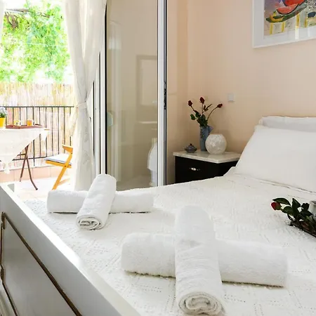 Irene Seafront * Neoi Epivatai