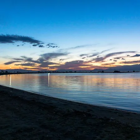 Lejlighed Irene Seafront Néoi Epivátai