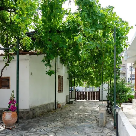 Irene Seafront Apartment *