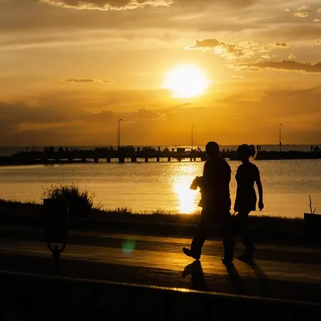 Irene Seafront アパート