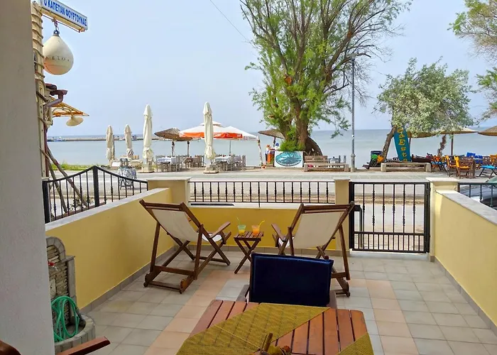 公寓 Irene Seafront 尼奥伊皮瓦太