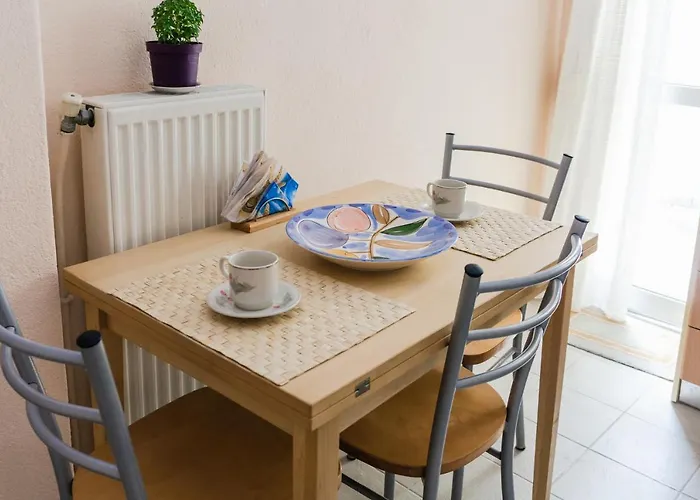 Irene Seafront 公寓 *