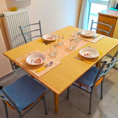 Irene Seafront 아파트 *